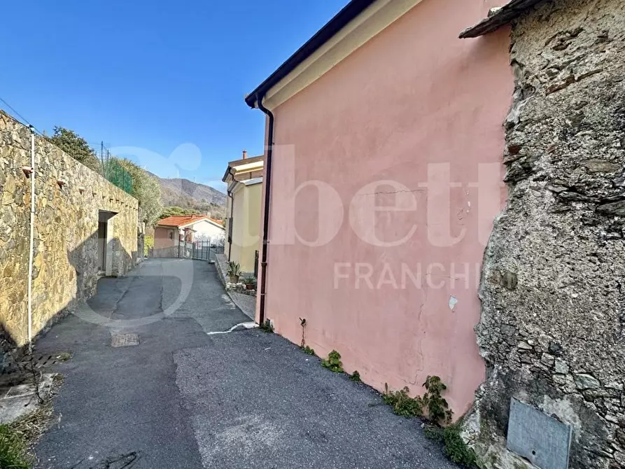 Immagine 41 di Terratetto in vendita  in Via Contrada a Vado Ligure