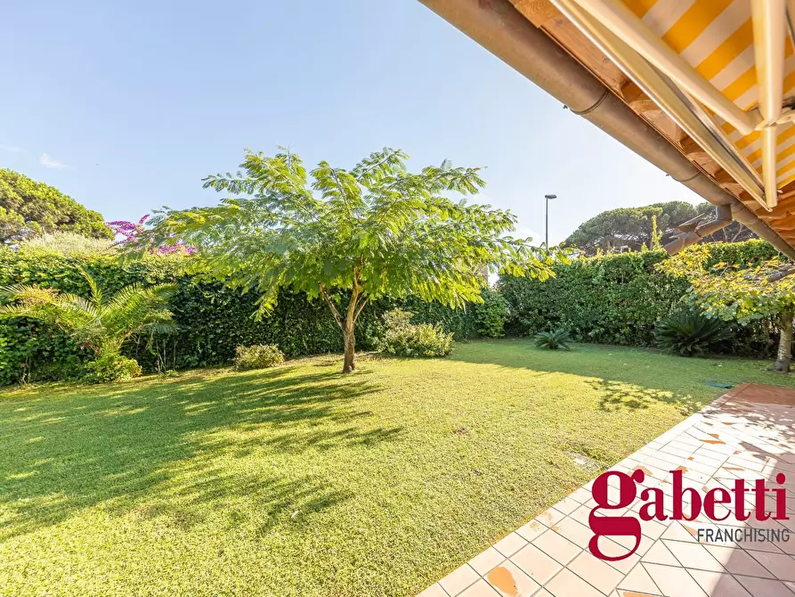 Immagine 9 di Villa in vendita  in Via Terracina, 90 a San Felice Circeo