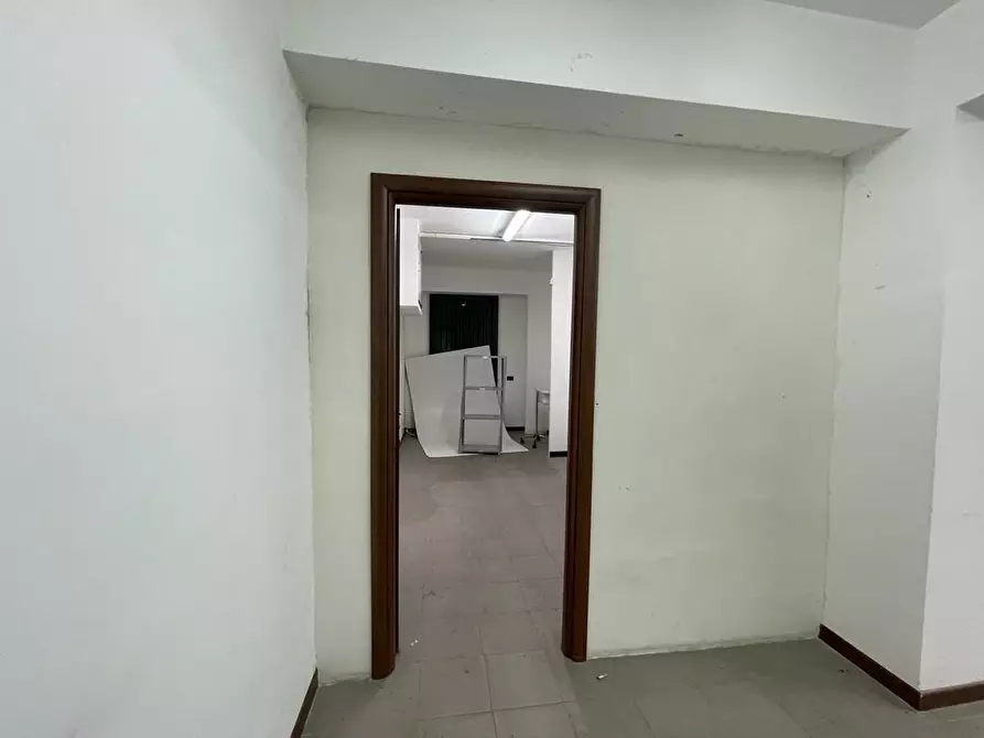 Immagine 5 di Negozio in affitto  in Via san magno, snc a Anagni