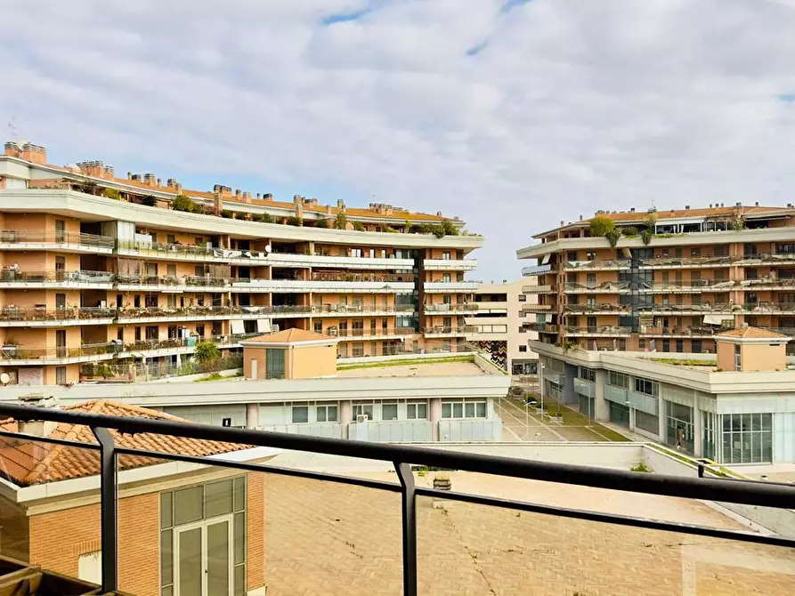 Immagine 46 di Appartamento in vendita  in Piazza Leon Battista Alberti, 10 a Fiumicino