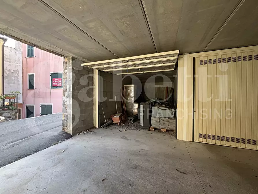 Immagine 36 di Terratetto in vendita  in Via Contrada a Vado Ligure