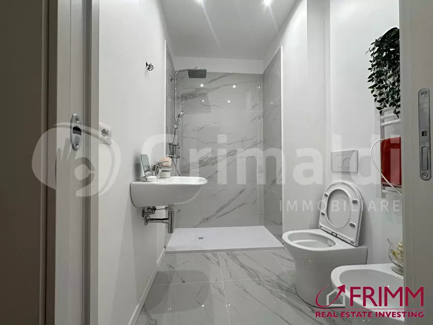 Immagine 10 di Appartamento in vendita  in Via Teodoro Monticelli, 12 a Roma