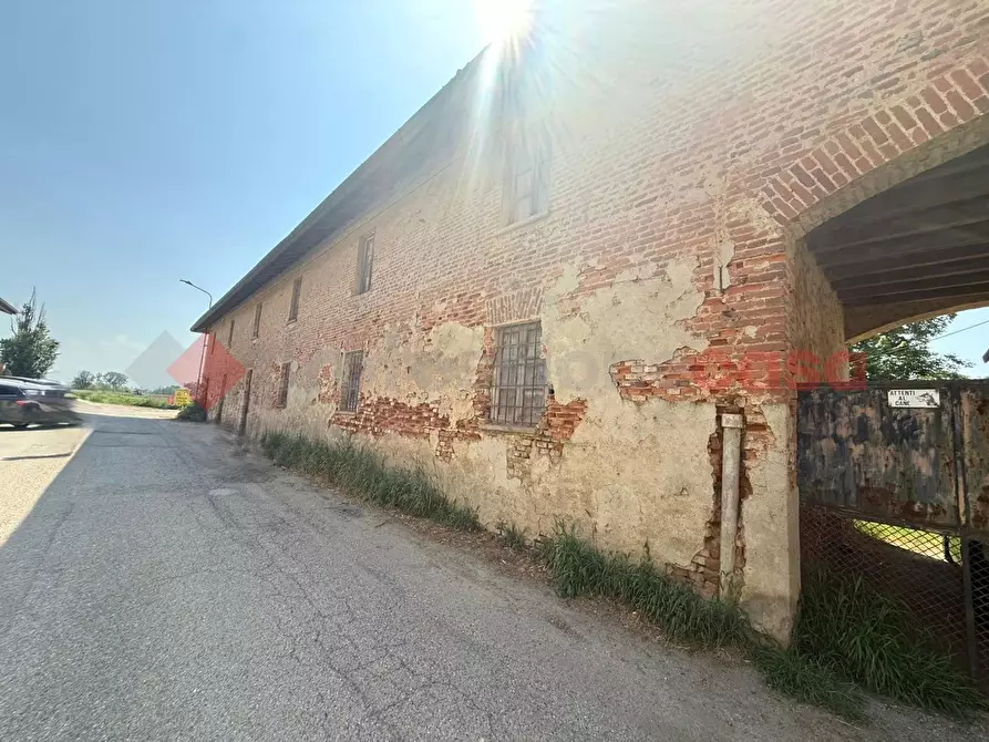 Immagine 2 di Rustico / casale in vendita  in Via dei Pioppi, 12 a Bornasco