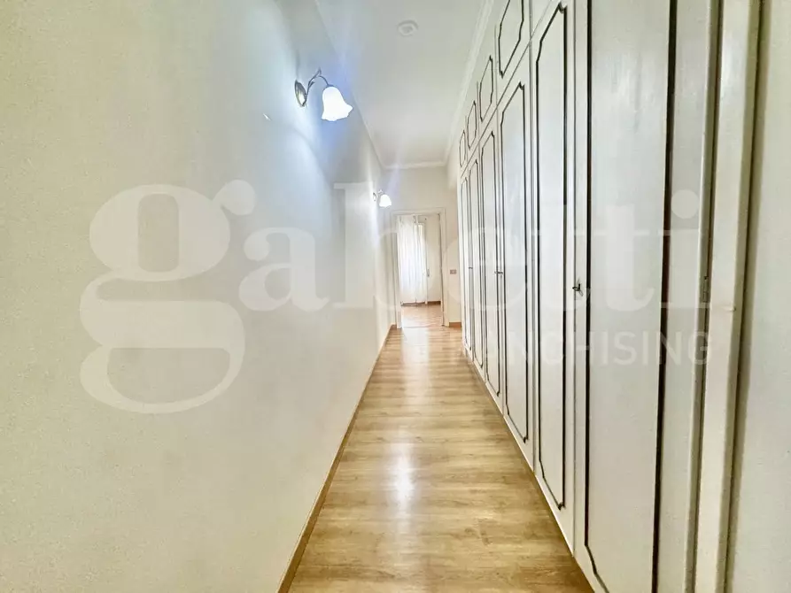 Immagine 31 di Appartamento in vendita  in Via Montemignaio a Roma