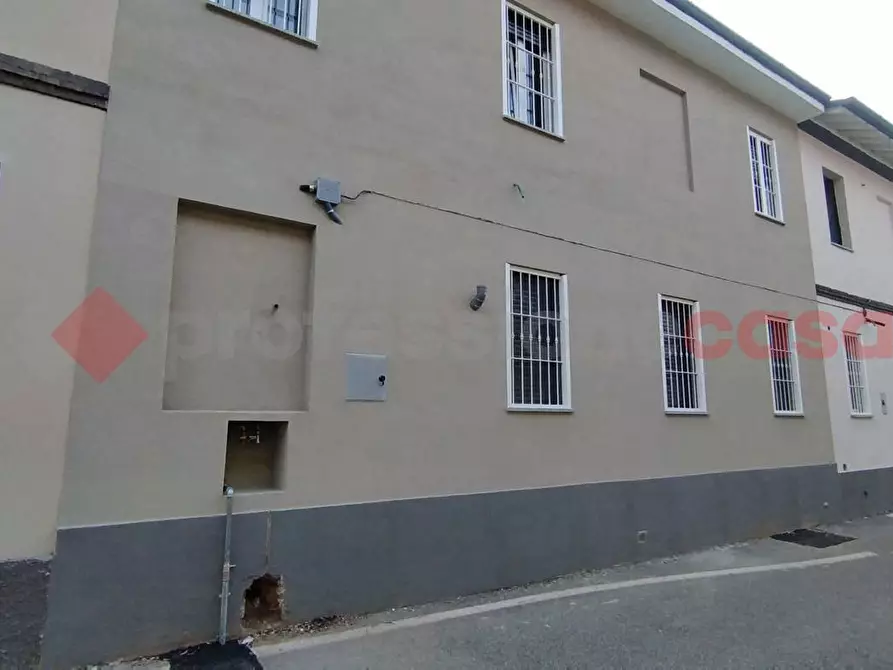 Immagine 3 di Appartamento in vendita  in Via SAN VITTORE, 45 a Locate Di Triulzi