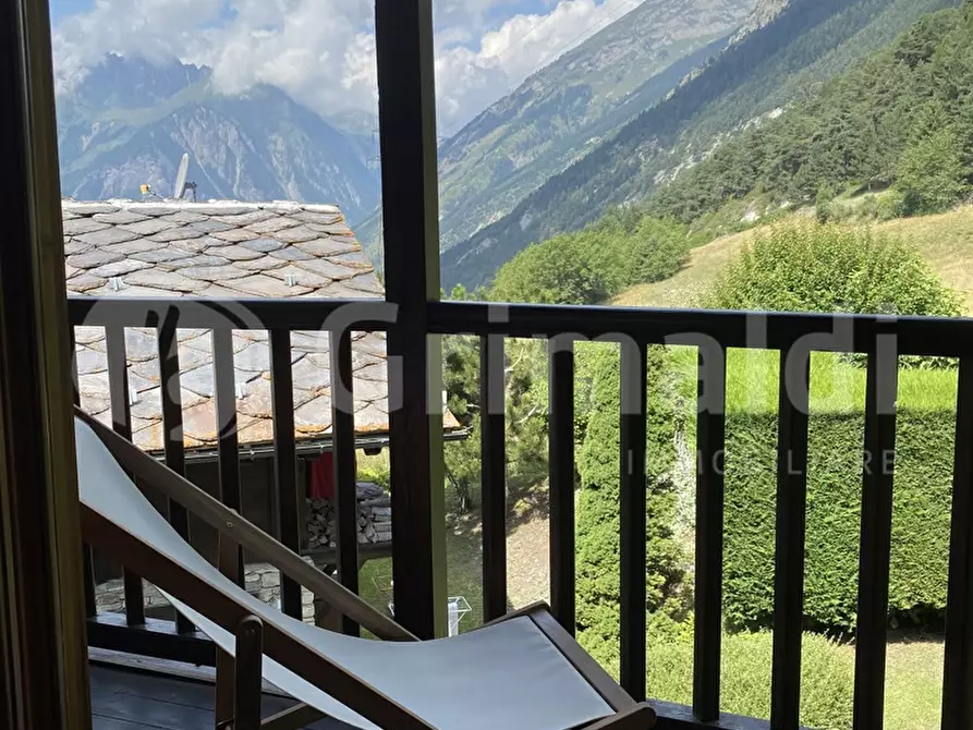 Immagine 13 di Appartamento in vendita  in Via frazione Villarisson, 13 a La Salle