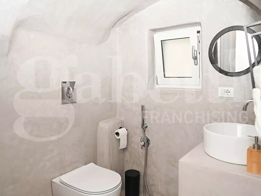 Immagine 29 di Casa indipendente in vendita  in Via Piccinni a Ostuni