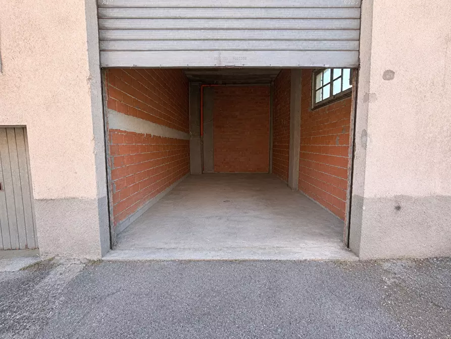 Immagine 2 di Box auto in vendita  in Via Roma, 1 a Calice Ligure