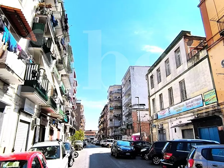 Immagine 2 di Appartamento in vendita  in Via Generale Raffaele Carrascosa a Napoli