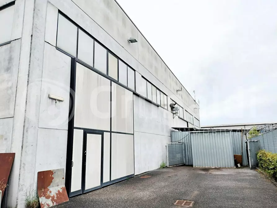 Immagine 10 di Capannone industriale in vendita  in Via MASSA AVENZA, 1 a Massa