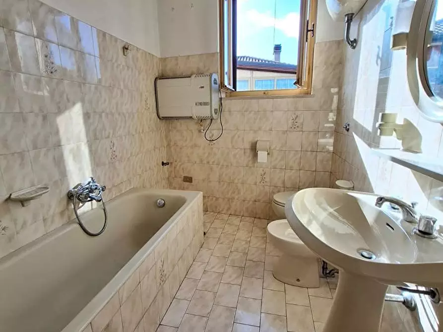 Immagine 23 di Casa indipendente in vendita  in Via MARSICANA, 78 a Sora