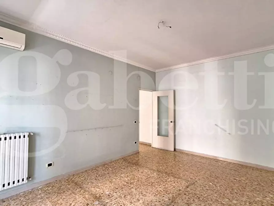 Immagine 18 di Appartamento in affitto  in Piazza Nazionale a Napoli