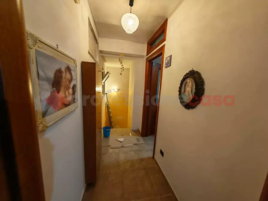 Immagine 37 di Casa indipendente in vendita  in Via bovio, snc a Mondragone