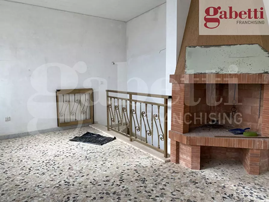 Immagine 6 di Casa indipendente in vendita  in Via Roma, 35 a Cannole