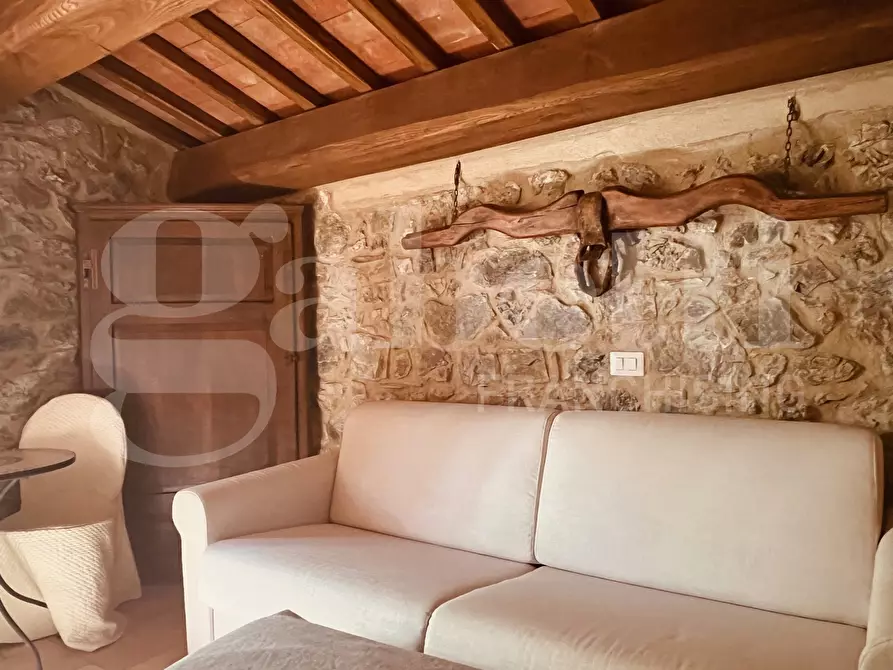 Immagine 38 di Rustico / casale in vendita  in Via di Vitozza, 16 a Sorano