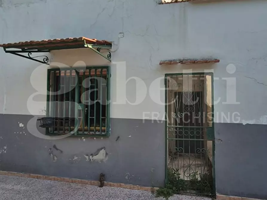Immagine 5 di Casa indipendente in vendita  in Via Madonna del Principio, 23 a Torre Annunziata