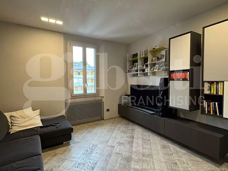 Immagine 1 di Appartamento in vendita  in Via dal Lino, 8 a Bologna