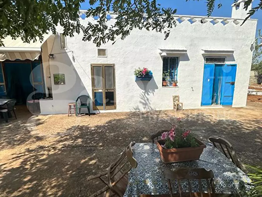 Immagine 1 di Villa in vendita  in Contrada VATO APERTO, sn a Ostuni