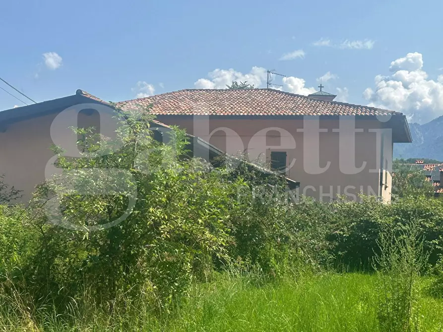 Immagine 9 di Palazzo in vendita  in Via Piave, SNC a Magreglio