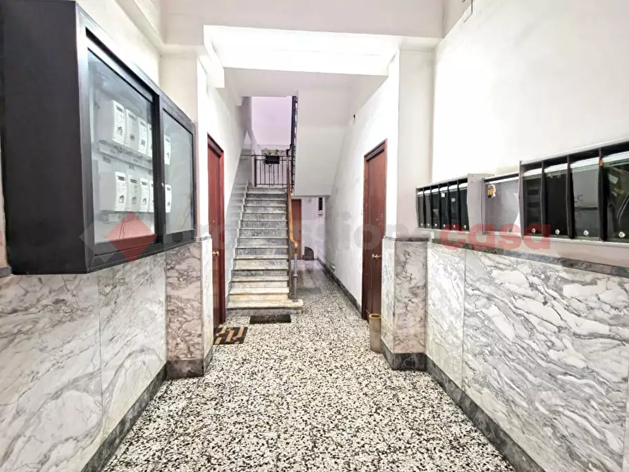 Immagine 2 di Appartamento in vendita  in Via CASTROMEDIANO a Bari