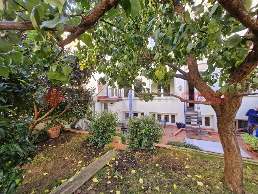 Immagine 11 di Appartamento in vendita  in Via MAMELI, 14 a Firenze