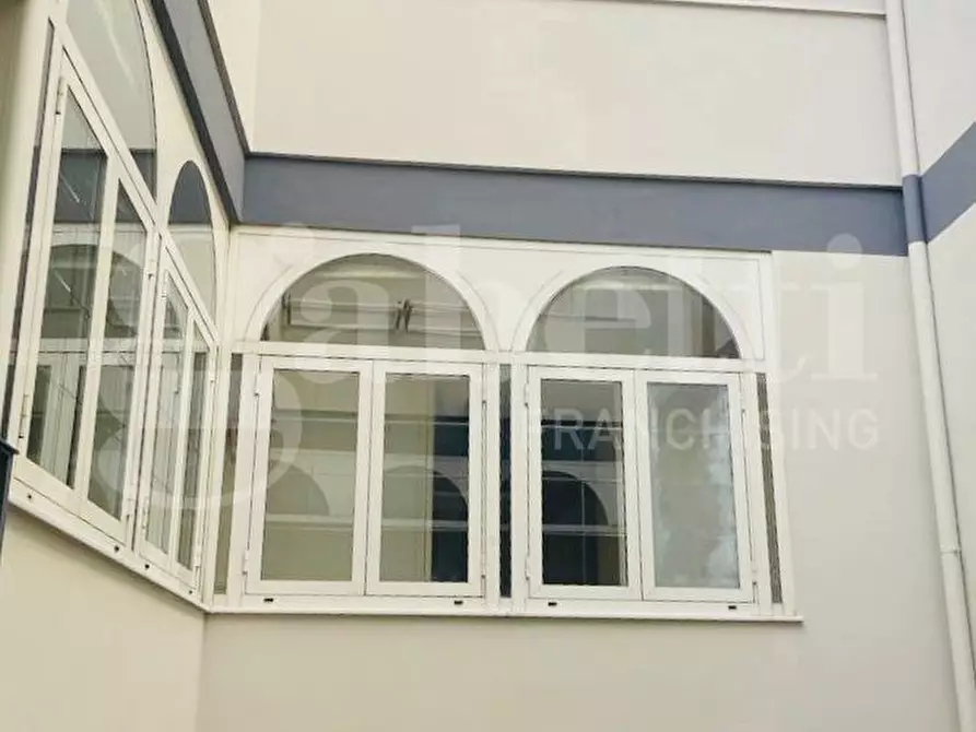 Immagine 4 di Casa indipendente in vendita  in Corso Durante a Frattamaggiore