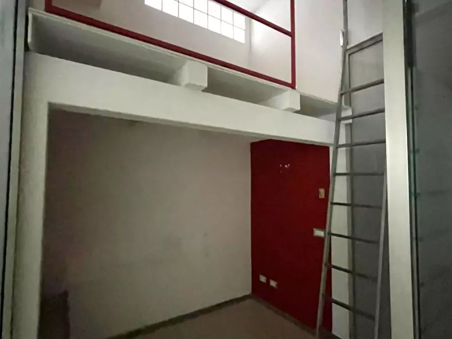 Immagine 24 di Ufficio in vendita  in Via Vann'AntÃ², 8 a Palermo