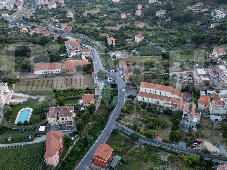 Immagine 23 di Appartamento in vendita  in Via Calvisio a Finale Ligure