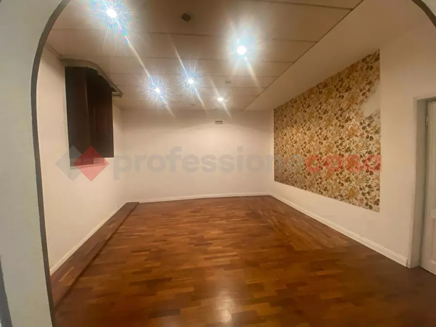 Immagine 3 di Negozio in affitto  in Via G. da Empoli a Empoli