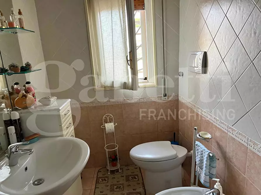 Immagine 37 di Casa bifamiliare in vendita  in Via PETUNIE, 2 a Taranto