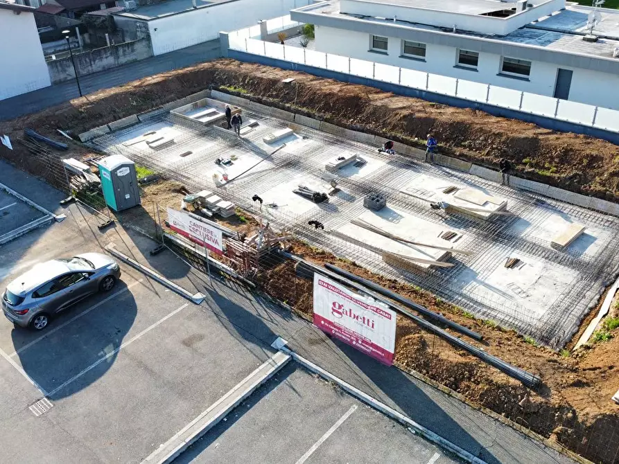 Immagine 26 di Casa trifamiliare in vendita  in Via MINGOTTI, 10 a Castrezzato