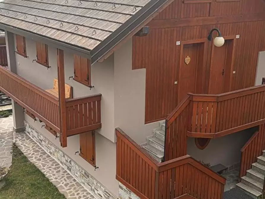 Immagine 3 di Appartamento in vendita  in Via ROMA, 42 B a Ponte Di Legno