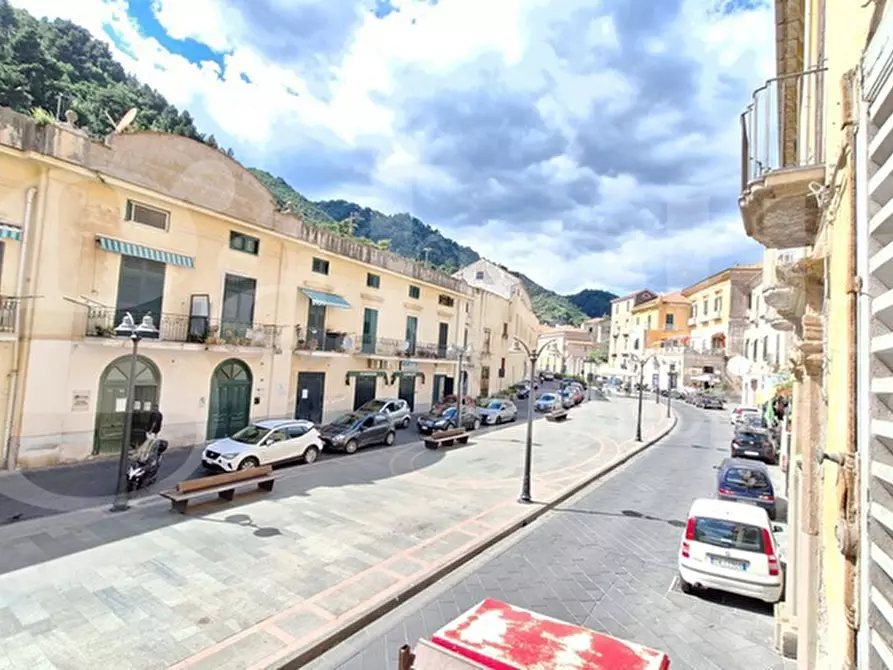 Immagine 1 di Appartamento in affitto  in Via Reginna a Maiori