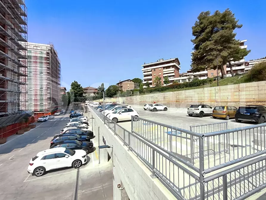 Immagine 6 di Ufficio in vendita  in Via Antonio Gramsci, 8A a Corciano