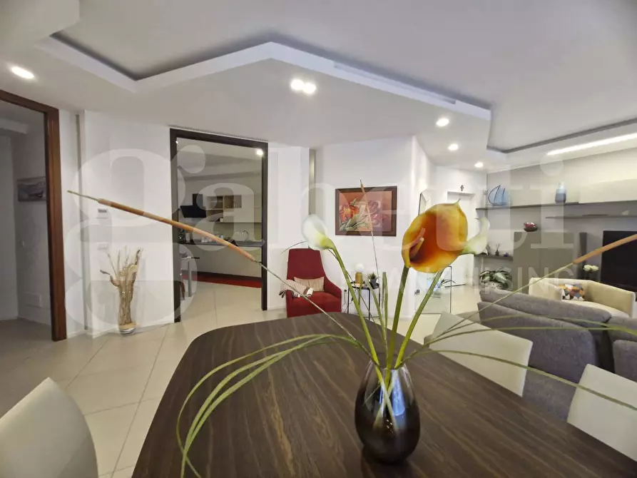 Immagine 9 di Appartamento in vendita  in Via Alcide de Gasperi a Palermo