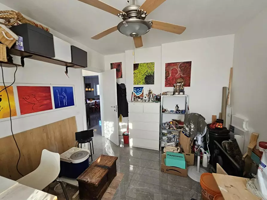 Immagine 15 di Appartamento in vendita  in Via UNGARETTI, 2 a Inverno E Monteleone
