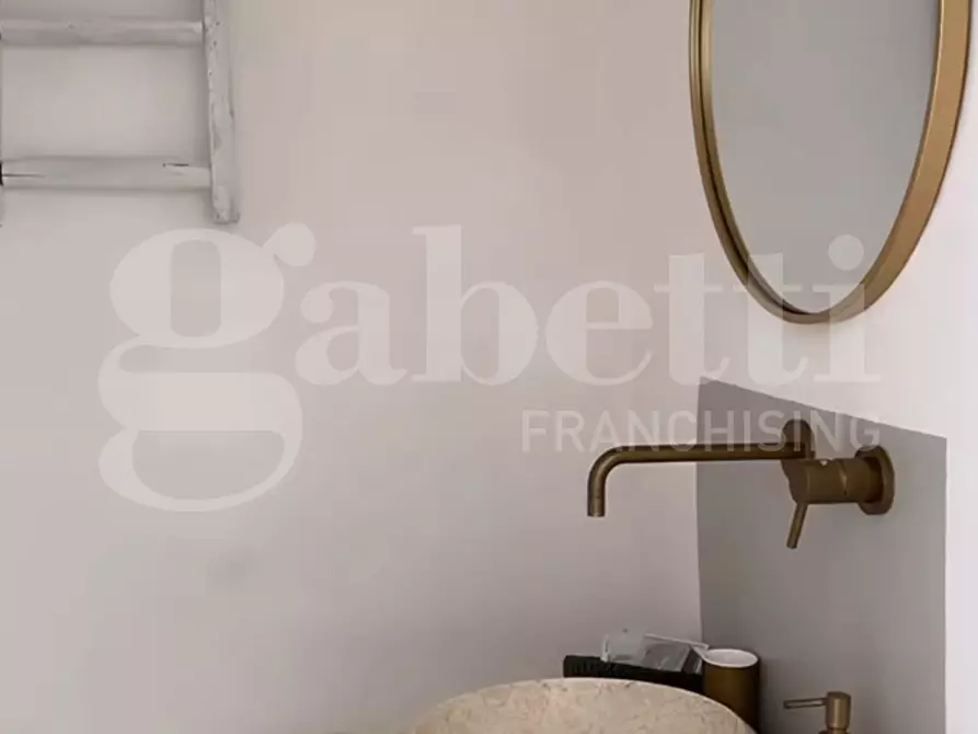 Immagine 29 di Casa indipendente in vendita  in Via Giuditta Tavani Arquati, 10 a Ostuni