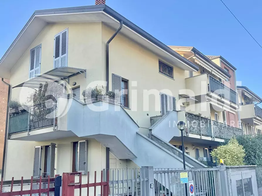 Immagine 13 di Appartamento in vendita  in Via puccini, 2 a Arcore