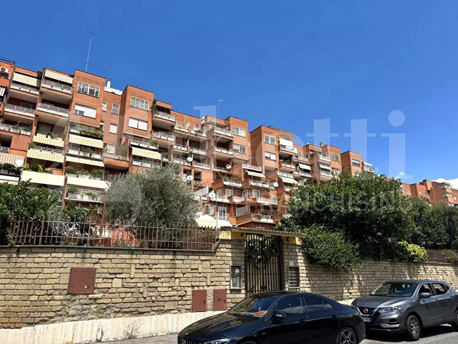 Immagine 4 di Appartamento in vendita  in Via Carlo Emilio Gadda, 151 a Roma