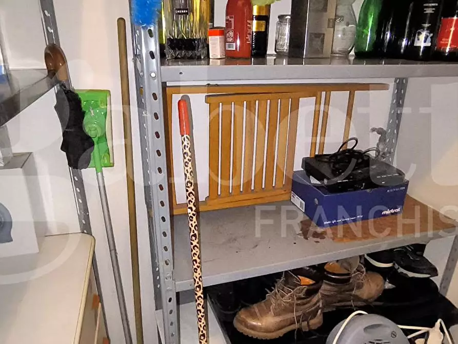 Immagine 12 di Appartamento in vendita  in Via STADERA a Napoli