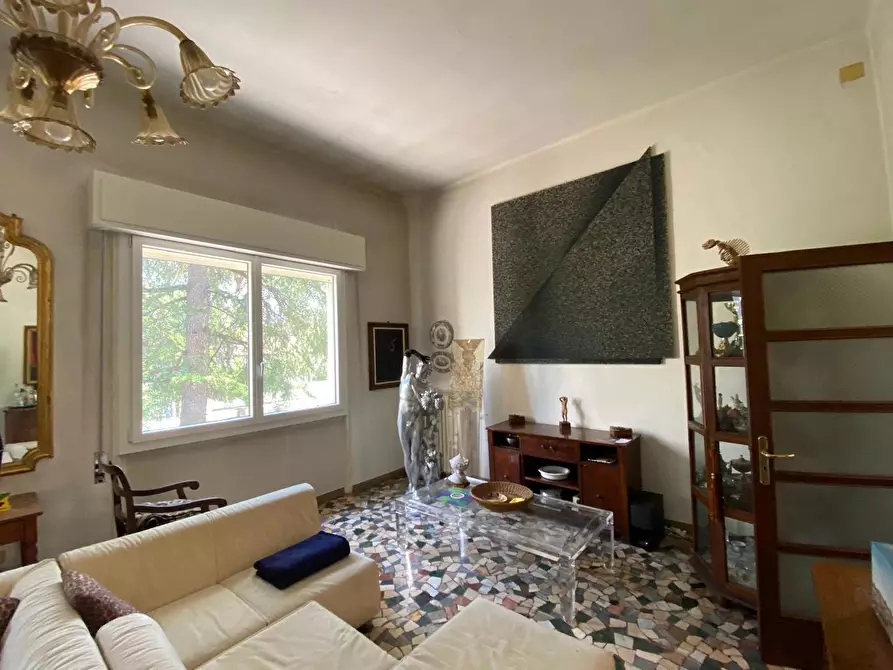 Immagine 20 di Villa in vendita  in Viale della Repubblica, 9 a Russi