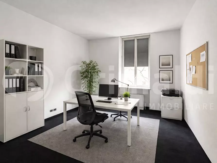 Immagine 30 di Ufficio in affitto  in Via antonio Canova, 19 a Milano