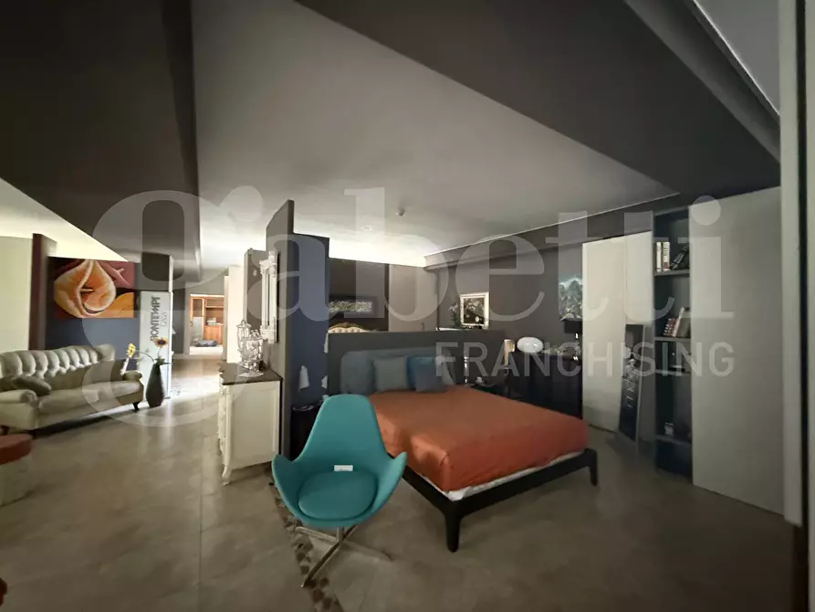 Immagine 7 di Ufficio in affitto  in Via LUCREZIA DELLA VALLE, 102/1 a Catanzaro