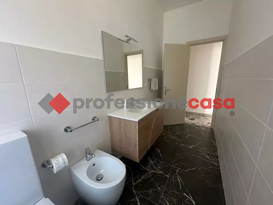 Immagine 11 di Appartamento in vendita  in Via Nizzeti a Aci Castello