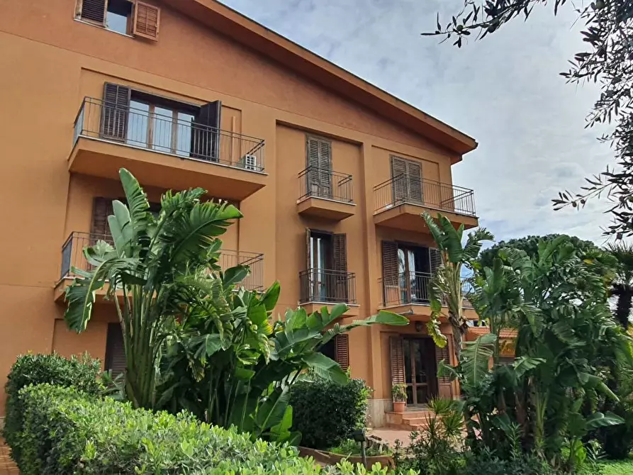 Immagine 2 di Appartamento in vendita  in Via dei quartieri a Palermo