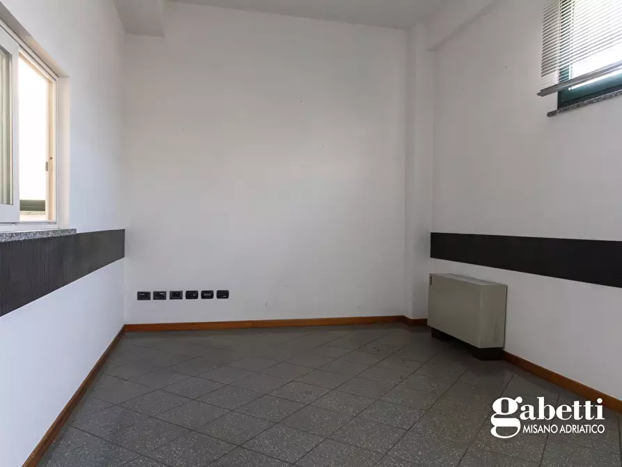 Immagine 9 di Capannone industriale in vendita  in Via Pennabilli, 6 a Riccione