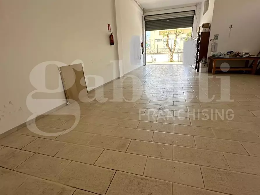 Immagine 8 di Rustico / casale in vendita  in Via Foggia a Ostuni