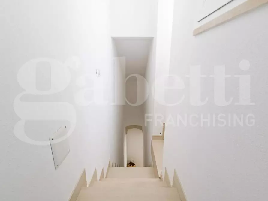 Immagine 22 di Appartamento in vendita  in Viale Raone da Ostuni a Ostuni