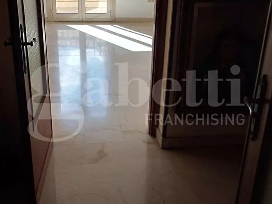Immagine 4 di Appartamento in vendita  in Via Oreto a Palermo