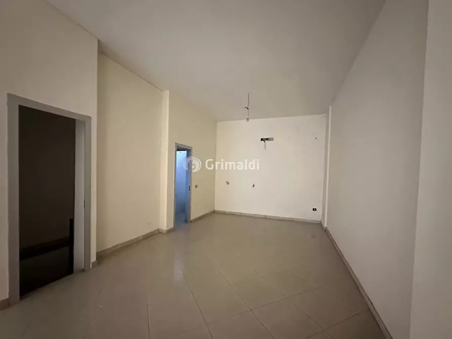 Immagine 7 di Negozio in vendita  in Via Del Pennino, 23 a Acerra